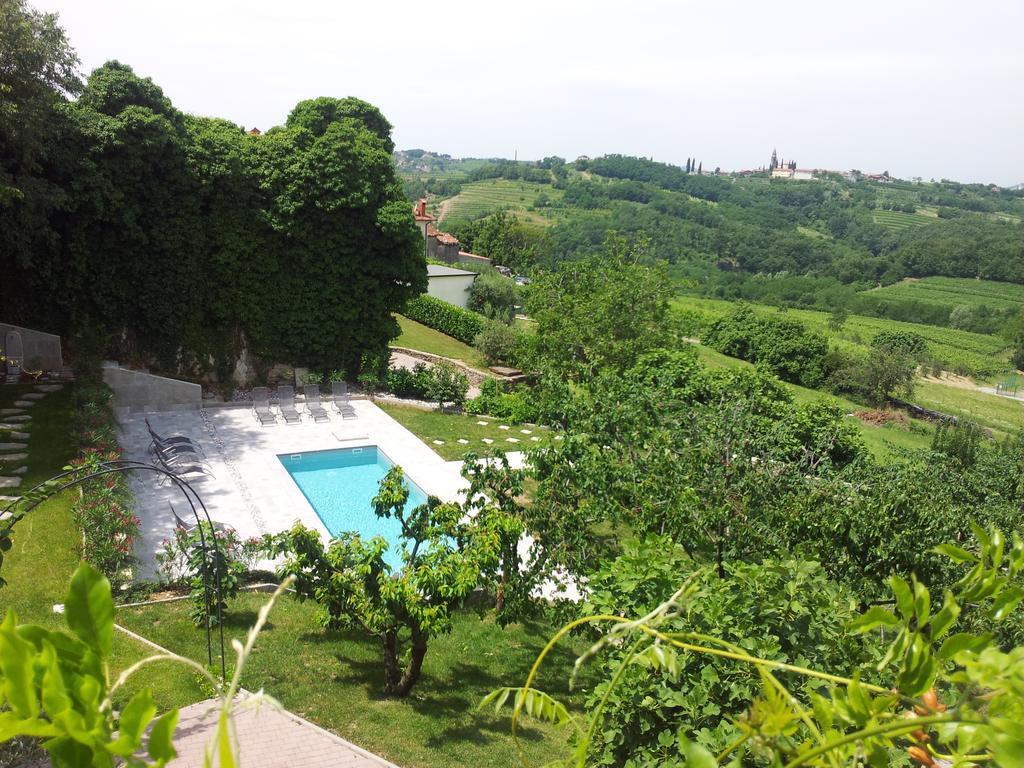 Dvor Apartments&Rooms Dobrovo Exterior foto