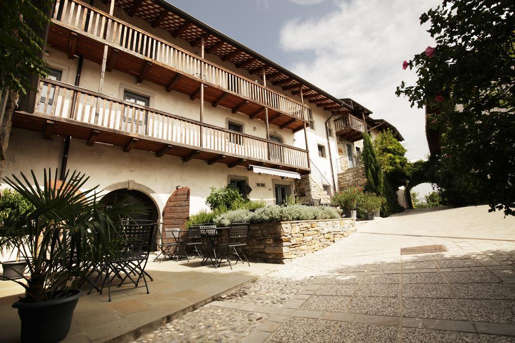 Dvor Apartments&Rooms Dobrovo Exterior foto